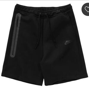 Nike Sportswear Tech Fleece, Boys size XS, Great Condition!